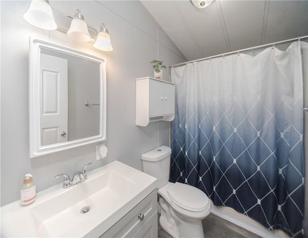 15894 35th Avenue, Clearlake, CA 95422