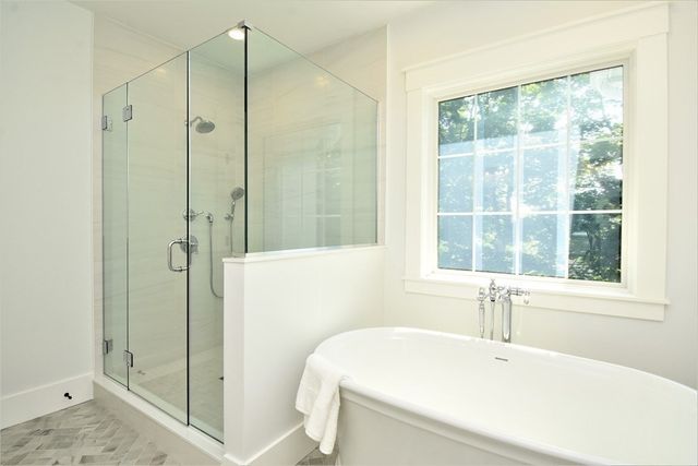 40 Voss Terrace, Newton, MA 02459