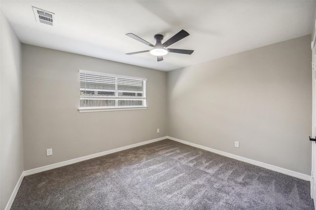 7834 Vickijohn Drive, Houston, TX 77071