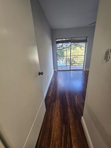 4121 Stirling Rd 205, Davie, FL 33314