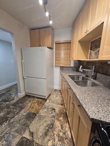 4121 Stirling Rd 205, Davie, FL 33314