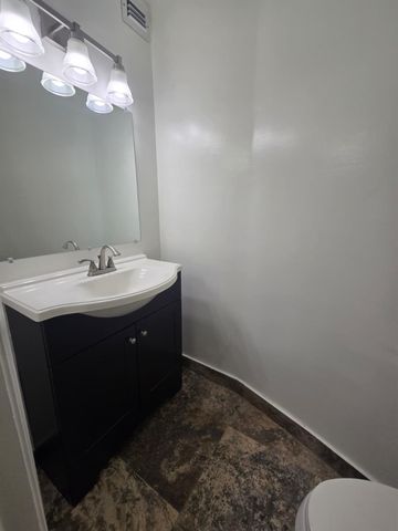 4121 Stirling Rd 205, Davie, FL 33314