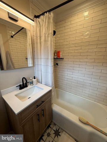 3771 GUNSTON RD, Alexandria, VA 22302