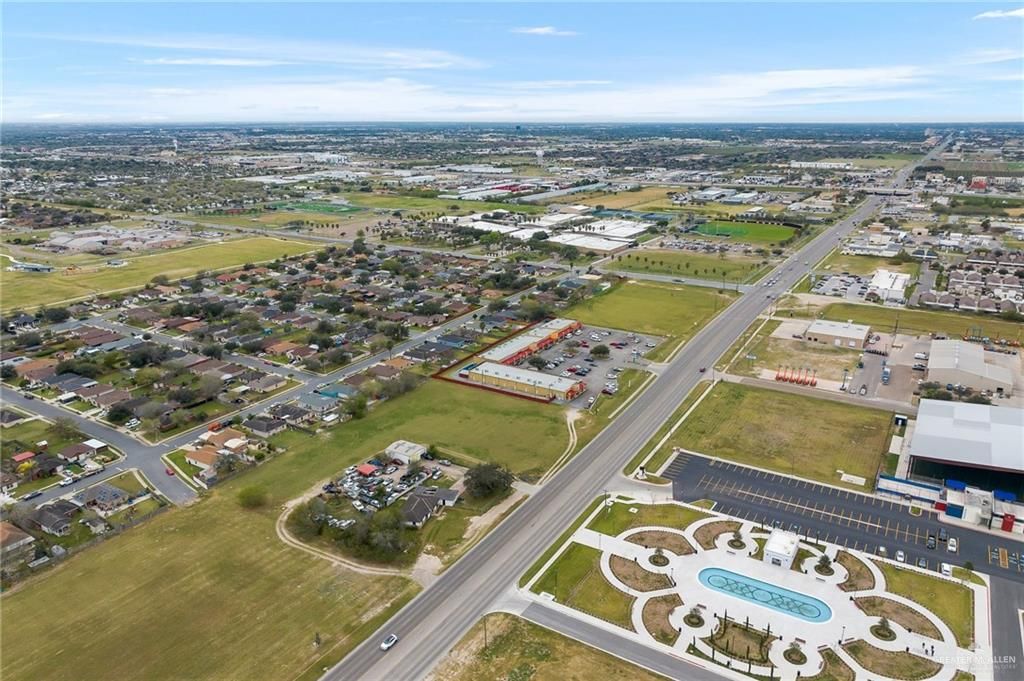 1002 E Nolana E Loop, Pharr, TX 78577