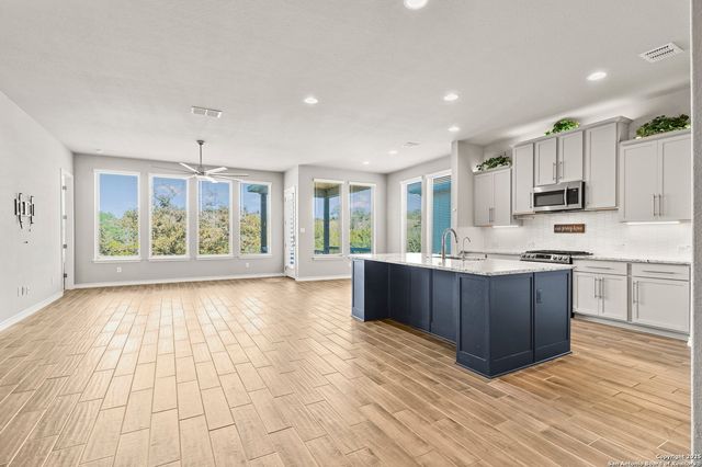 28438 Shailene, San Antonio, TX 78260