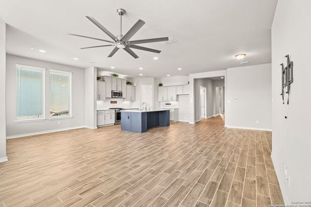 28438 Shailene, San Antonio, TX 78260