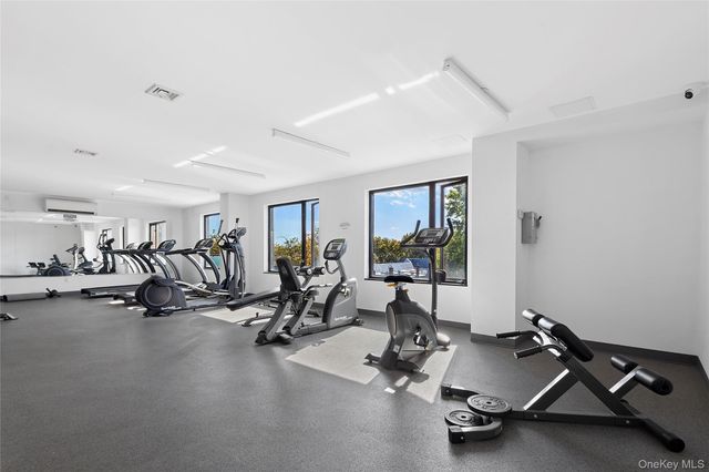 6298 Woodhaven Boulevard 4I, Rego Park, NY 11374