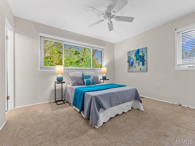 722 Lantern Lane, Olivette, MO 63132