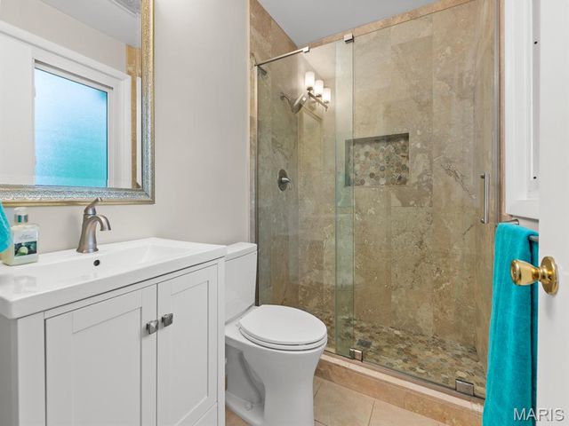 722 Lantern Lane, Olivette, MO 63132