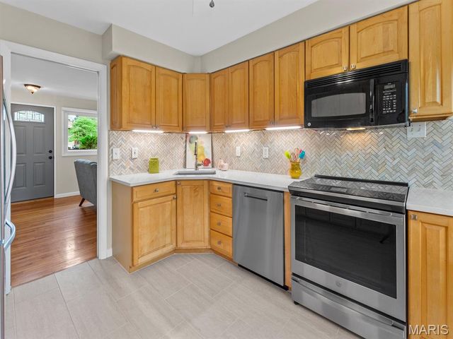 722 Lantern Lane, Olivette, MO 63132
