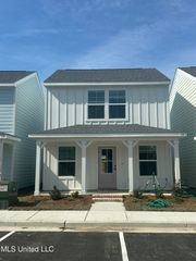 141 Coral Breeze Drive, Biloxi, MS 39531