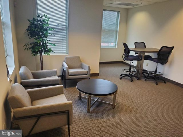 17 W MINER ST, West Chester, PA 19382