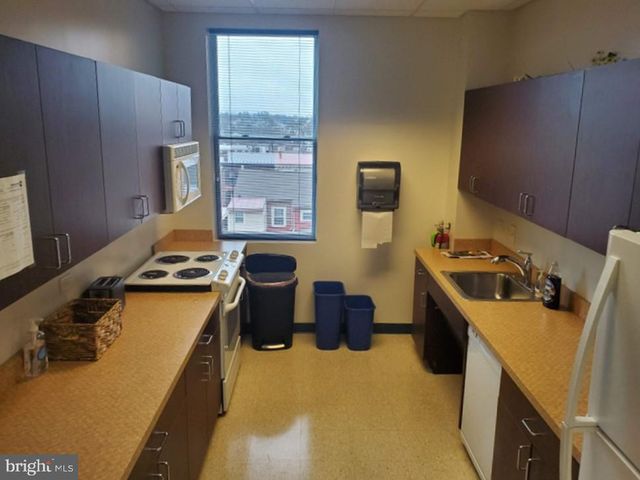 17 W MINER ST, West Chester, PA 19382