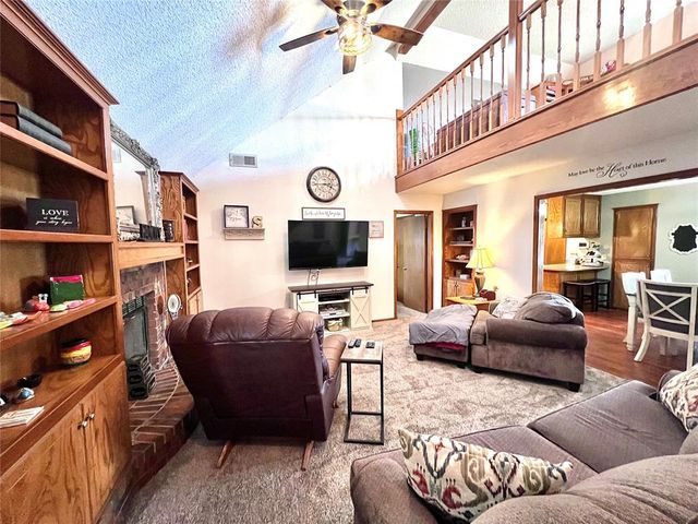 1808 SE 15th Street, Moore, OK 73160