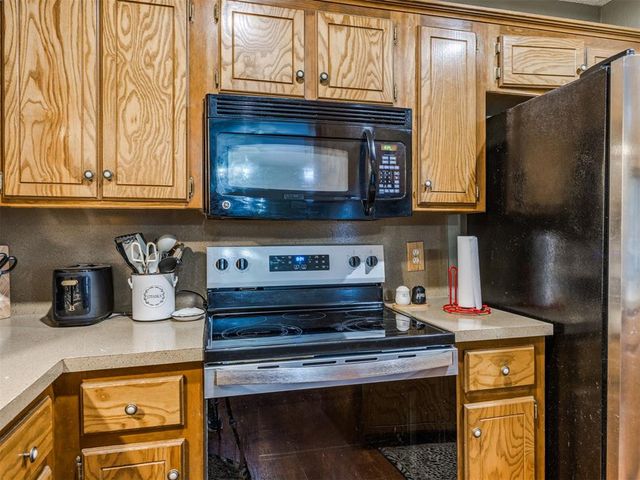 1808 SE 15th Street, Moore, OK 73160