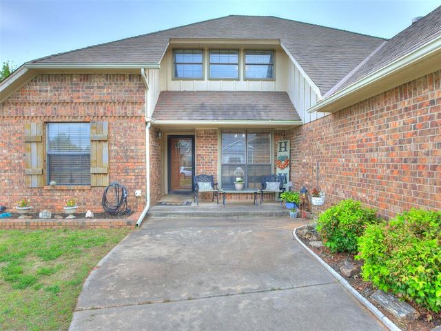 1808 SE 15th Street, Moore, OK 73160