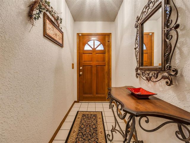 1808 SE 15th Street, Moore, OK 73160