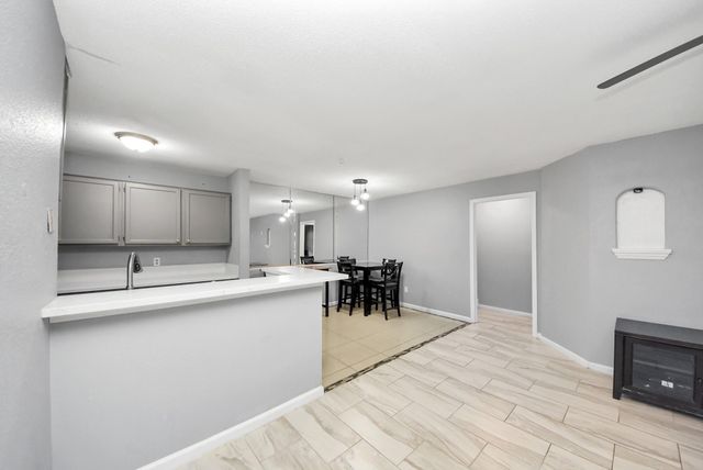 10735 Braes Bend Drive, Houston, TX 77071