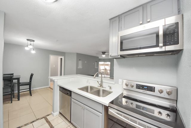 10735 Braes Bend Drive, Houston, TX 77071