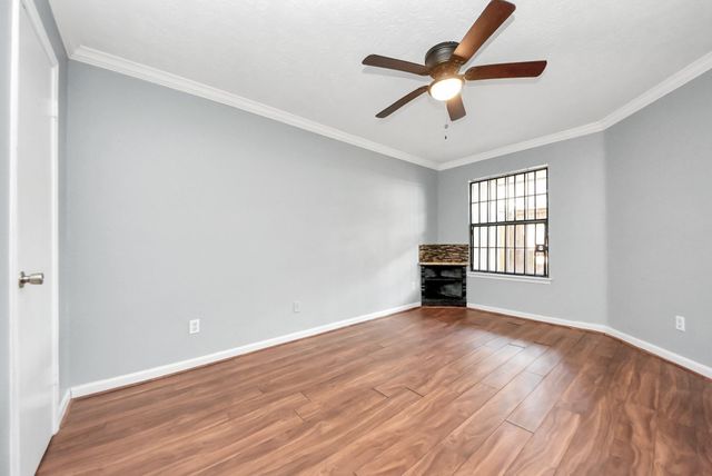 10735 Braes Bend Drive, Houston, TX 77071