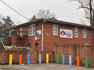 2359 Chambers Rd Road, St Louis, MO 63136