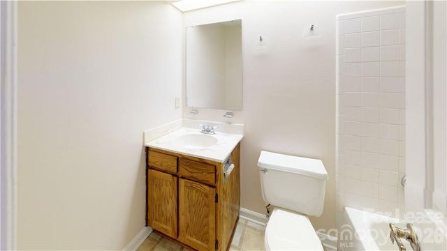 5622 Amity Springs Drive, Charlotte, NC 28212