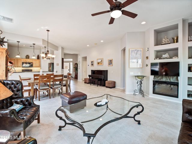 13229 N Heritage Gateway Avenue, Marana, AZ 85658