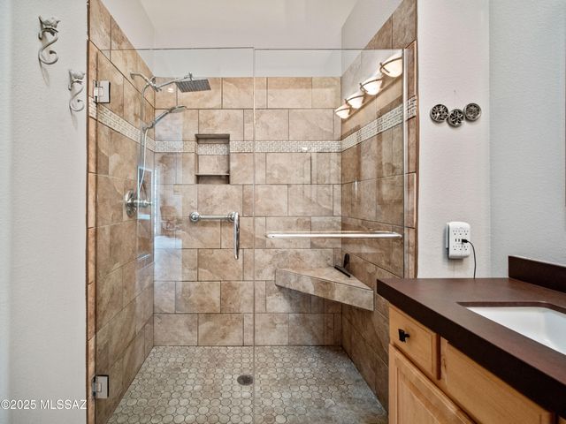 13229 N Heritage Gateway Avenue, Marana, AZ 85658