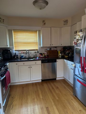 4608 Wesley Terrace, Schiller Park, IL 60176