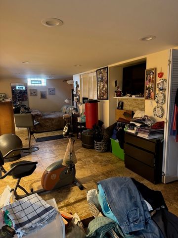 4608 Wesley Terrace, Schiller Park, IL 60176