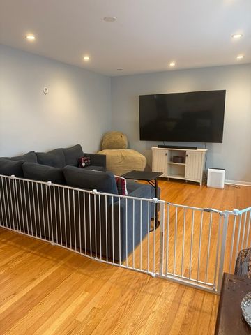 4608 Wesley Terrace, Schiller Park, IL 60176