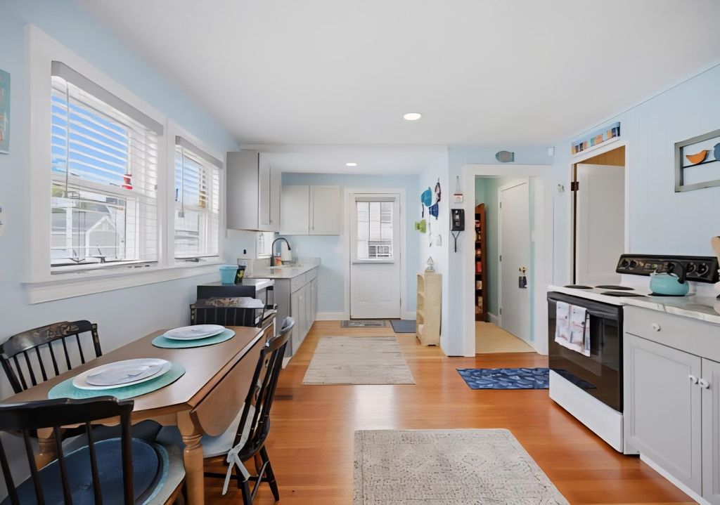 Image 14 of property listing at 51 Highland Avenue, Hampton, NH 03842
