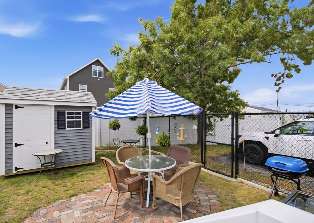 Image 9 of property listing at 51 Highland Avenue, Hampton, NH 03842