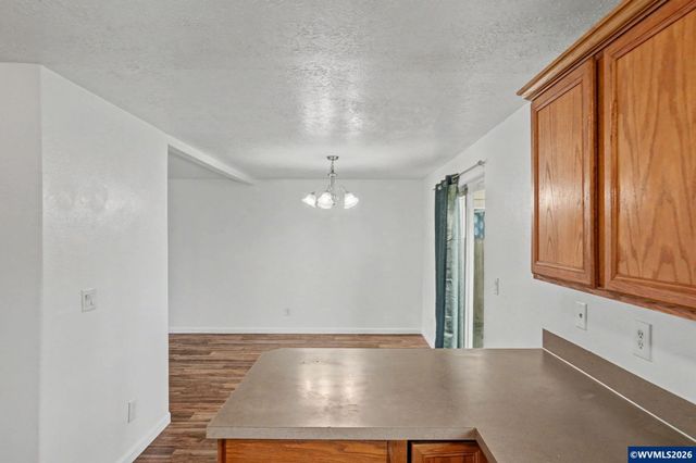 4973 Dixie Av NE, Salem, OR 97301