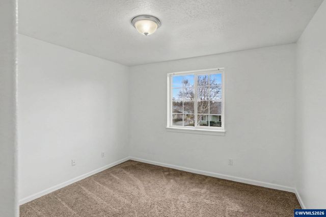 4973 Dixie Av NE, Salem, OR 97301