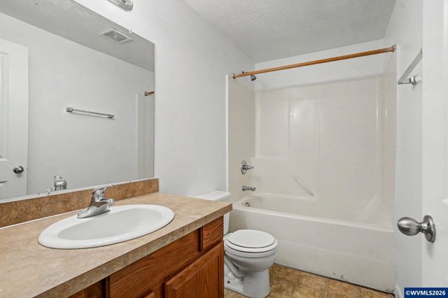 4973 Dixie Av NE, Salem, OR 97301