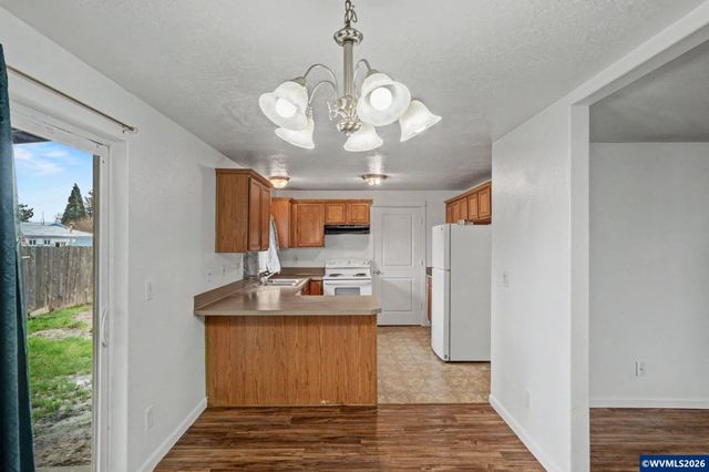 4973 Dixie Av NE, Salem, OR 97301