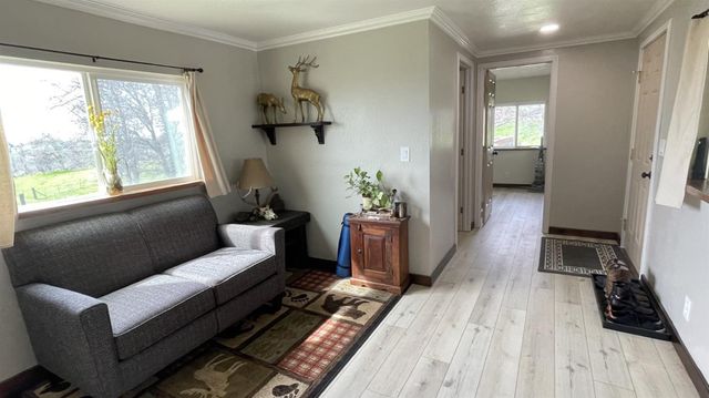 33379 Buttercup Lane, Yokuts Valley, CA 93675