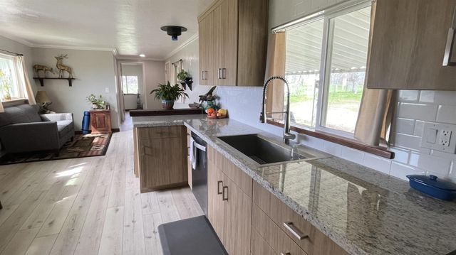 33379 Buttercup Lane, Yokuts Valley, CA 93675