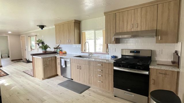 33379 Buttercup Lane, Yokuts Valley, CA 93675