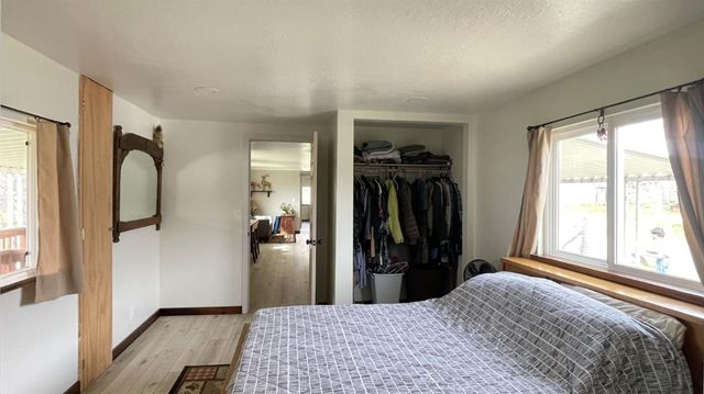 33379 Buttercup Lane, Yokuts Valley, CA 93675