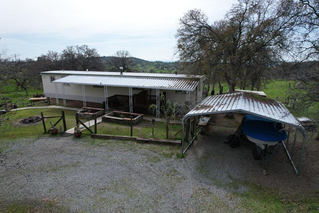 33379 Buttercup Lane, Yokuts Valley, CA 93675