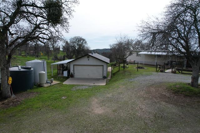 33379 Buttercup Lane, Yokuts Valley, CA 93675