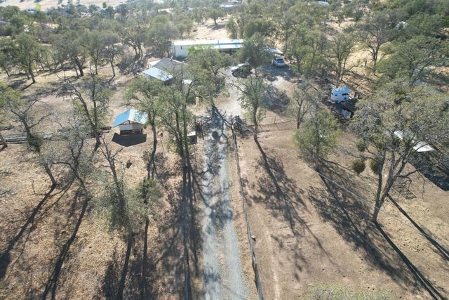 33379 Buttercup Lane, Yokuts Valley, CA 93675