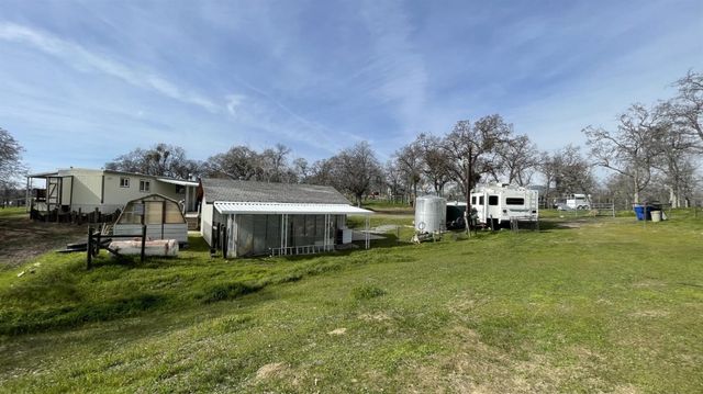 33379 Buttercup Lane, Yokuts Valley, CA 93675