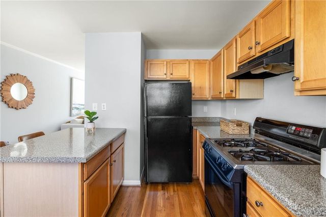 410 Candler Park NE Drive C8, Atlanta, GA 30307