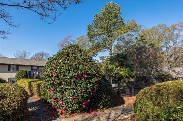 410 Candler Park NE Drive C8, Atlanta, GA 30307