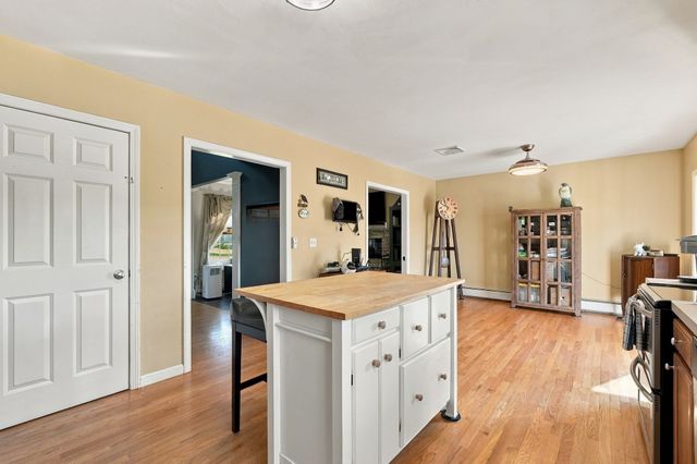761 Council Oak Way, Dighton, MA 02715