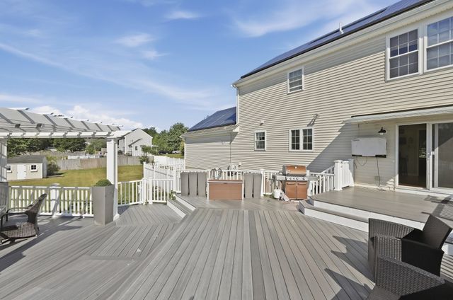 761 Council Oak Way, Dighton, MA 02715