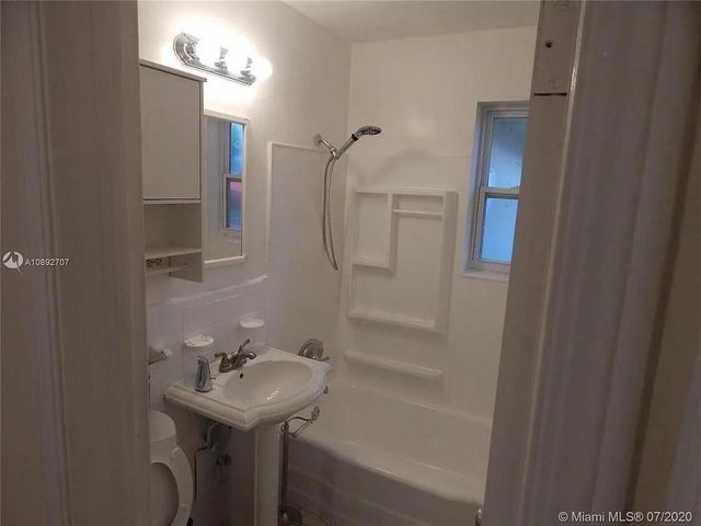 1111 N 25TH Avenue, Hollywood, FL 33020